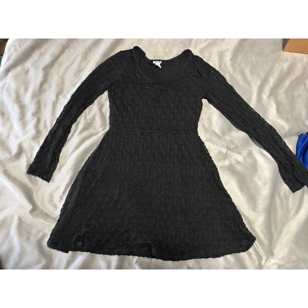 Forever 21 Black Lace Long Sleeve Fit and Flare Skater Dress Goth Coquette Large